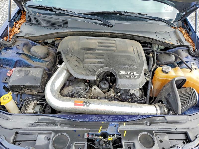 Zdjęcie 11 z aukcji – 2015 CHRYSLER 300C z VIN 2C3CCAKG5FH8/0855