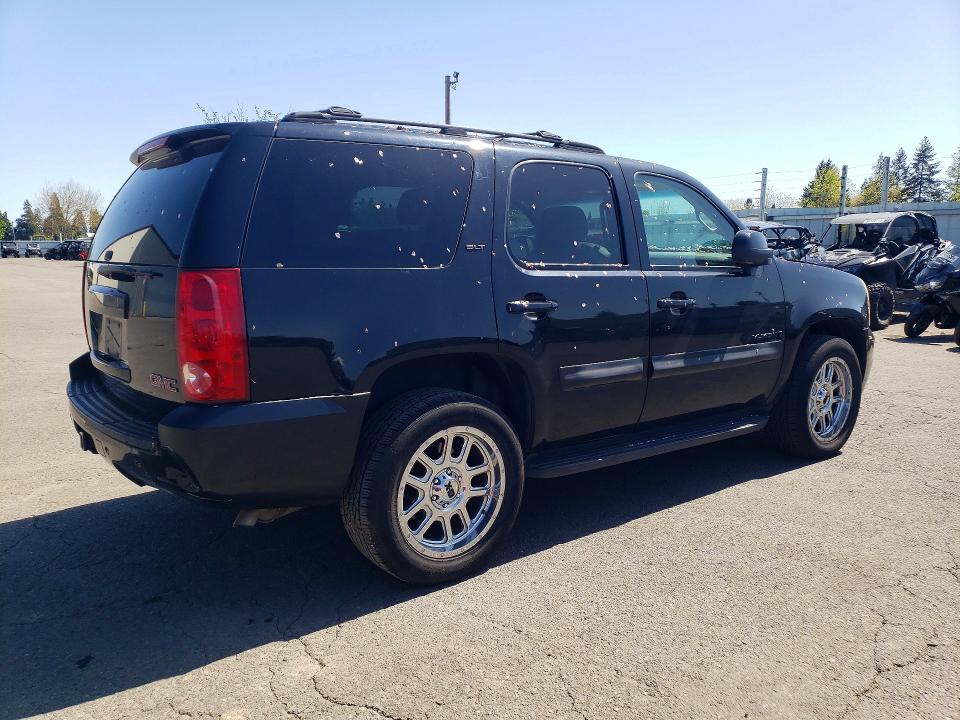 Photo 3 from auction – 2007 GMC YUKON with VIN 1GKFK130X7R283832