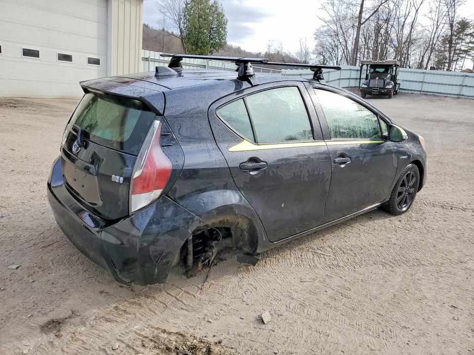 Photo 3 from auction – 2016 TOYOTA PRIUS C with VIN JTDKDTB31G1115930