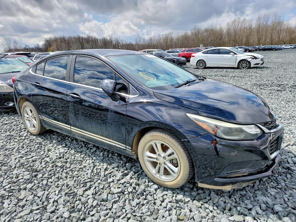 Photo 4 from auction – 2016 CHEVROLET CRUZE with VIN 1G1BE5SM4G7312551