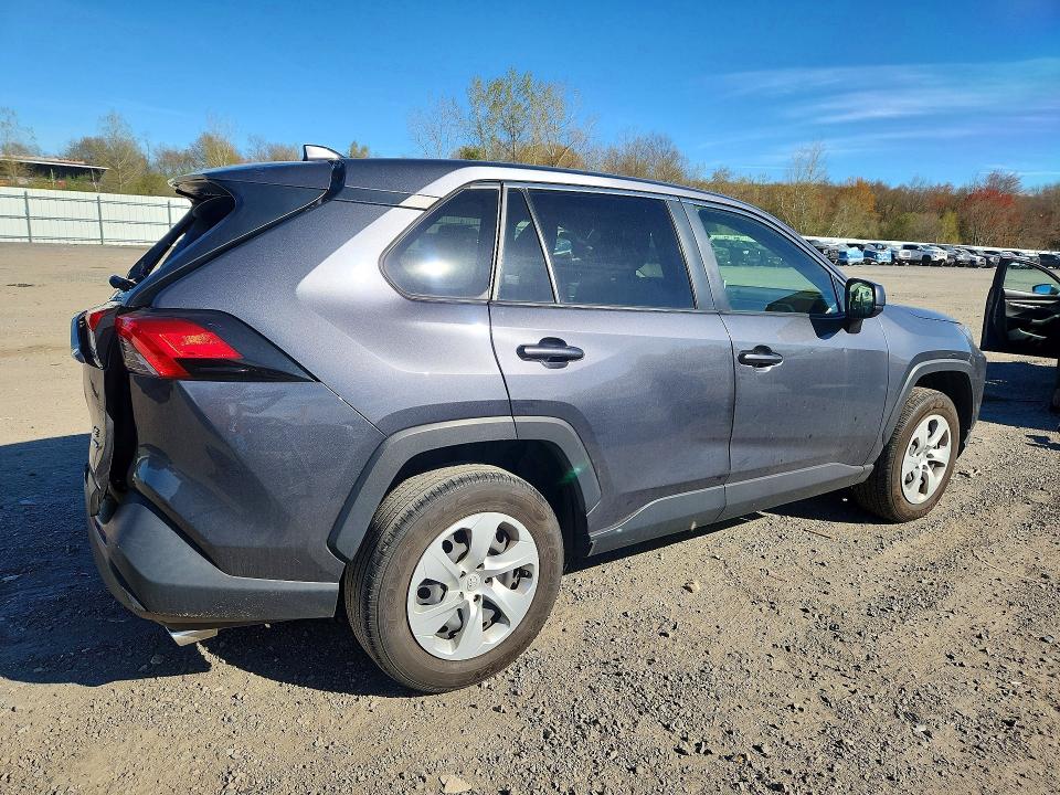 Photo 3 from auction – 2023 TOYOTA RAV4 with VIN JTMF1RFV6PD099103