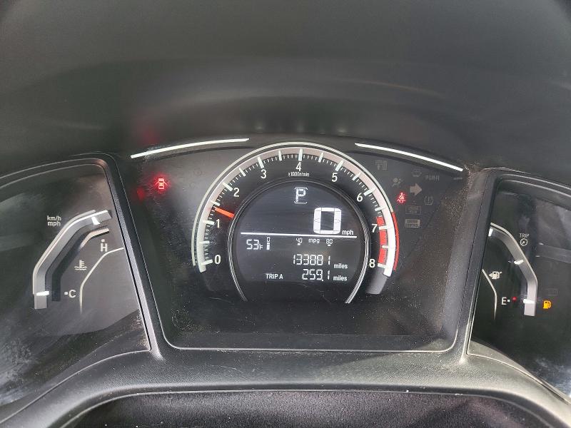 Photo 9 from auction – 2018 HONDA CIVIC with VIN 2HGFC2F52JH557166
