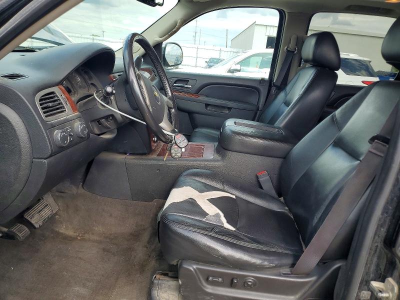 Photo 7 from auction – 2013 CHEVROLET SUBURBAN with VIN 1GNSKKE77DR145730