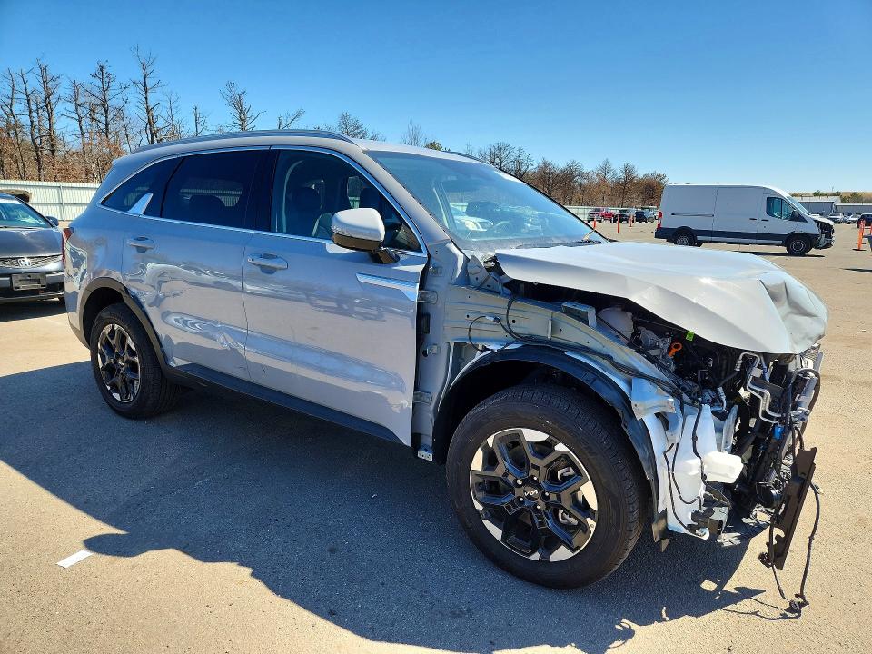 Photo 4 from auction – 2025 KIA SORENTO with VIN 5XYRLDJC4SG349576