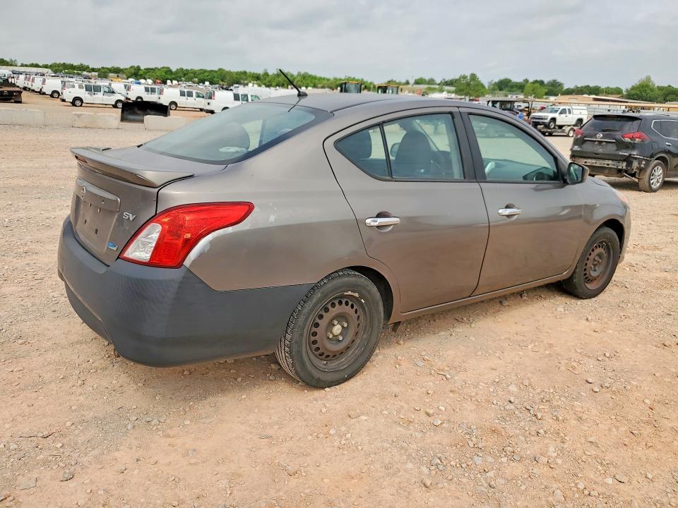 Photo 3 from auction – 2015 NISSAN VERSA with VIN 3N1CN7AP7FL827317