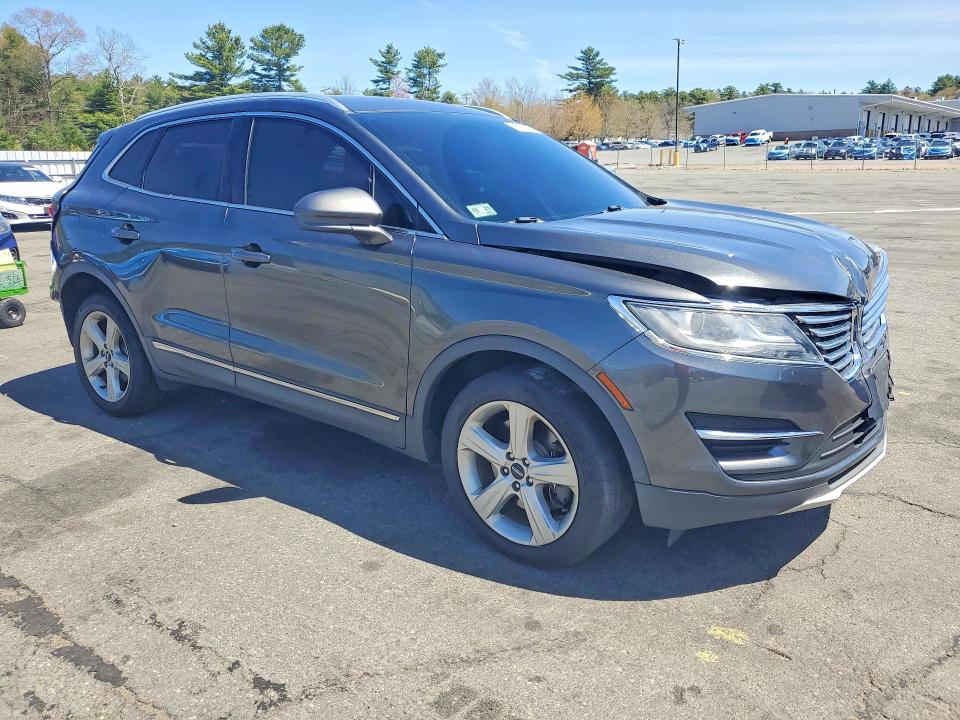 Photo 4 from auction – 2017 LINCOLN MKC with VIN 5LMCJ1D94HUL46459