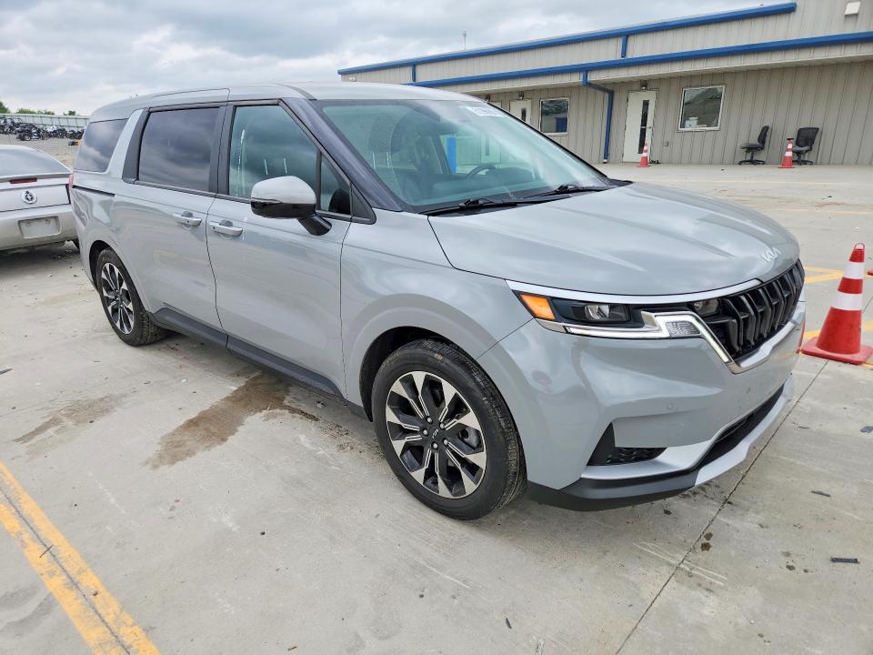 Photo 4 from auction – 2024 KIA CARNIVAL with VIN KNDNC5H36R6442414