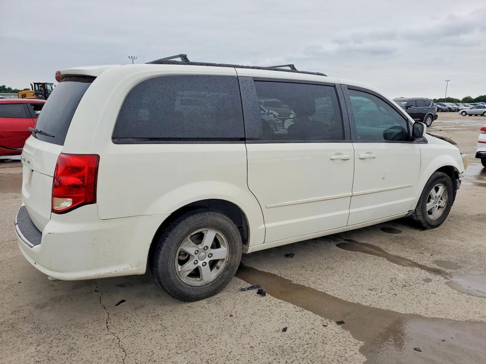 Photo 3 from auction – 2013 DODGE GRAND CARAVAN with VIN 2C4RDGCG2DR575158