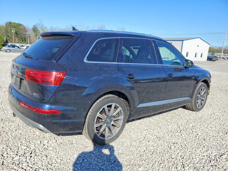 Photo 3 from auction – 2017 AUDI Q7 with VIN WA1LAAF79HD019746