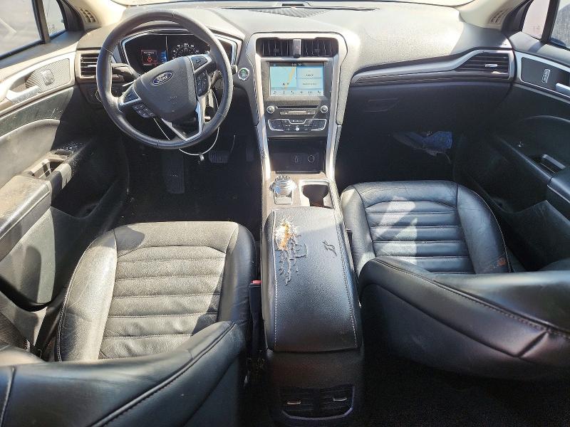 Photo 8 from auction – 2017 FORD FUSION with VIN 3FA6P0H90HR269500