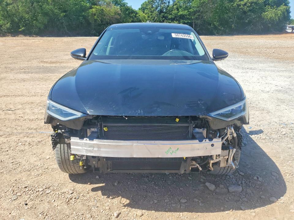 Photo 5 from auction – 2021 AUDI E-TRON with VIN WA12AAGE2MB011941