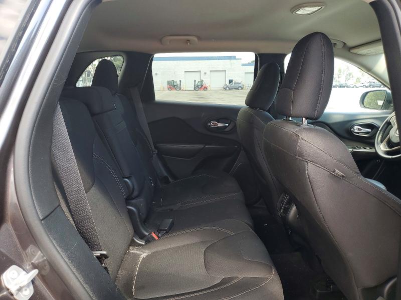 Photo 10 from auction – 2016 JEEP CHEROKEE with VIN 1C4PJLCB2GW113868