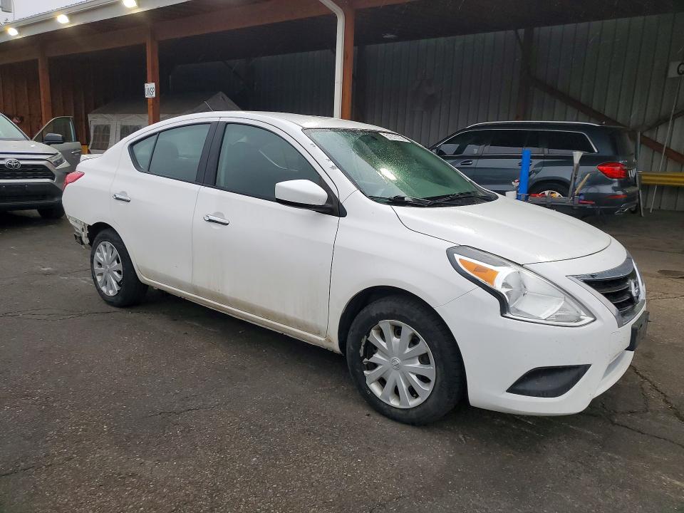 Photo 4 from auction – 2017 NISSAN VERSA with VIN 3N1CN7AP8HL838751
