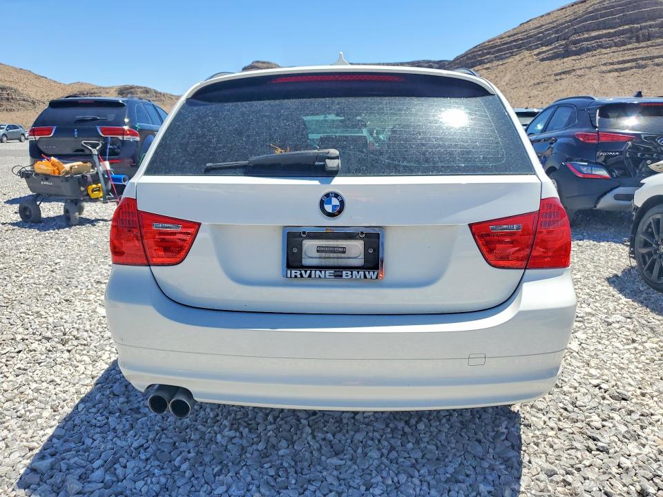 Photo 6 from auction – 2011 BMW 328 with VIN WBAUT9C59BA191531
