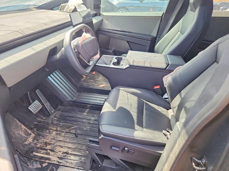 Photo 7 from auction – 2024 TESLA CYBERTRUCK with VIN 7G2CEHEE7RA046855