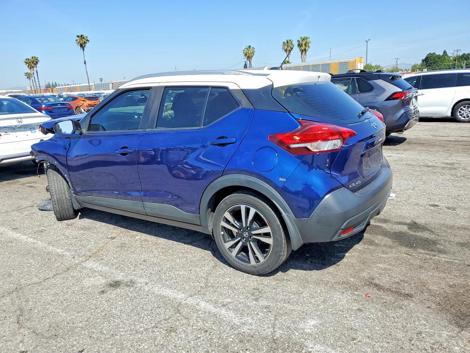 Photo 2 from auction – 2018 NISSAN KICKS with VIN 3N1CP5CUXJL536093