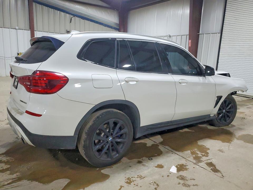 Фото 3 с аукциона – 2018 BMW X3 с VIN 5UXTR9C56JLD67811