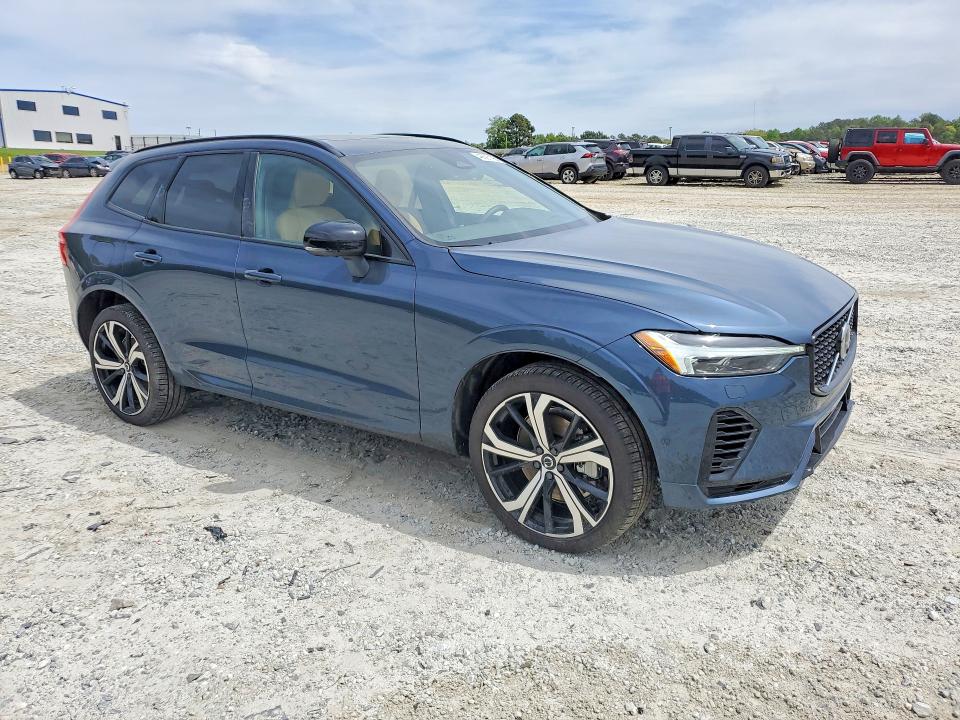 Photo 4 from auction – 2025 VOLVO XC60 with VIN YV4H60RM2S1189607