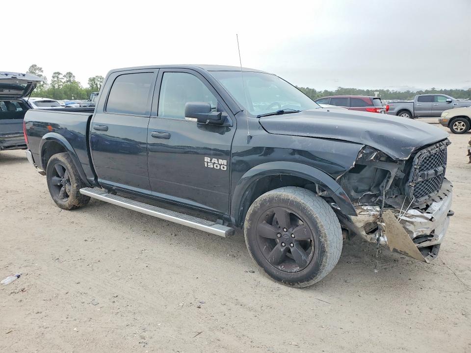 Zdjęcie 4 z aukcji – 2015 RAM 1500 z VIN 1C6RR7LGXFS575287