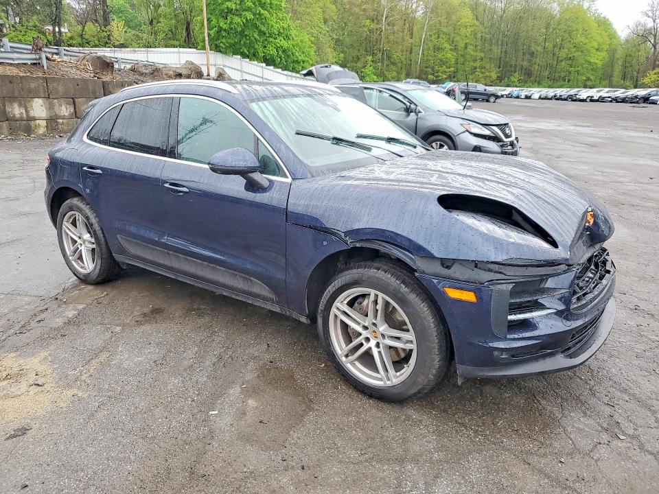 Photo 4 from auction – 2021 PORSCHE MACAN with VIN WP1AA2A53MLB03505