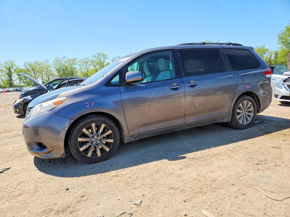 TOYOTA SIENNA 2012 with VIN 5TDJK3DC1CS035636 - Photo from auction
