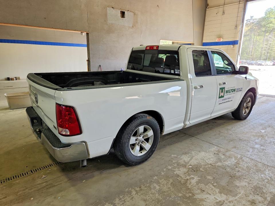 Photo 3 from auction – 2017 RAM 1500 with VIN 1C6RR6GGXHS582358