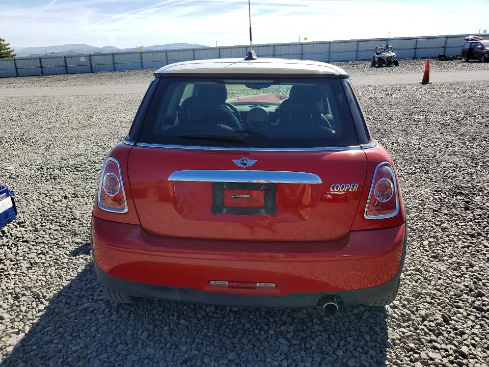 Photo 6 from auction – 2013 MINI COOPER with VIN WMWSU3C53DT690527