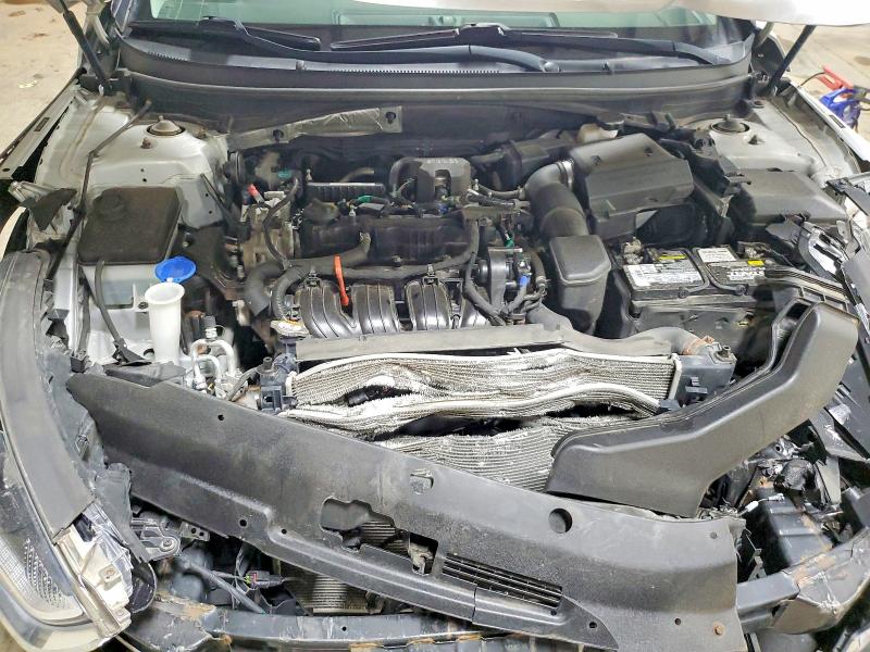 Photo 11 from auction – 2019 HYUNDAI SONATA with VIN 5NPE24AF9KH772769