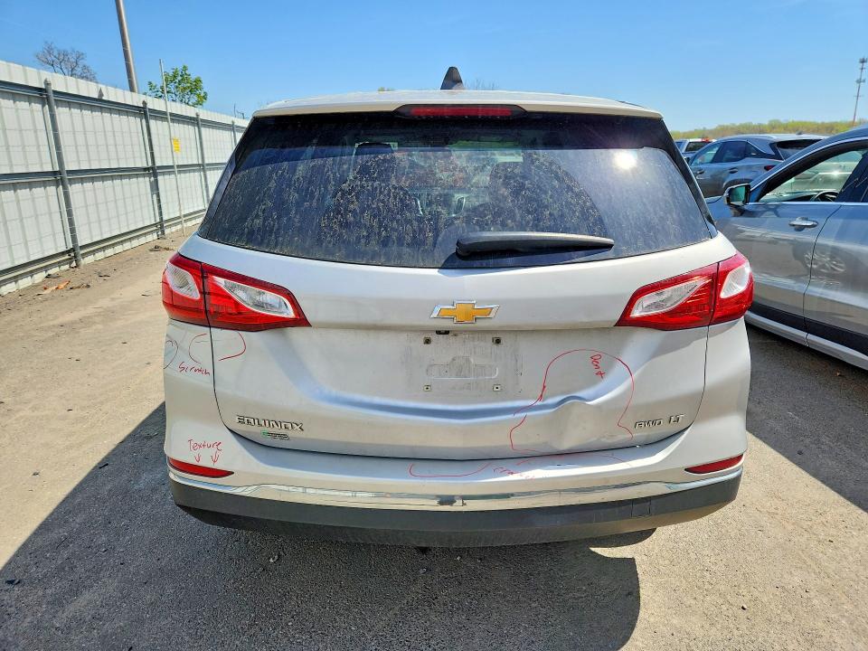 Photo 6 from auction – 2020 CHEVROLET EQUINOX with VIN 2GNAXUEV6L6155411