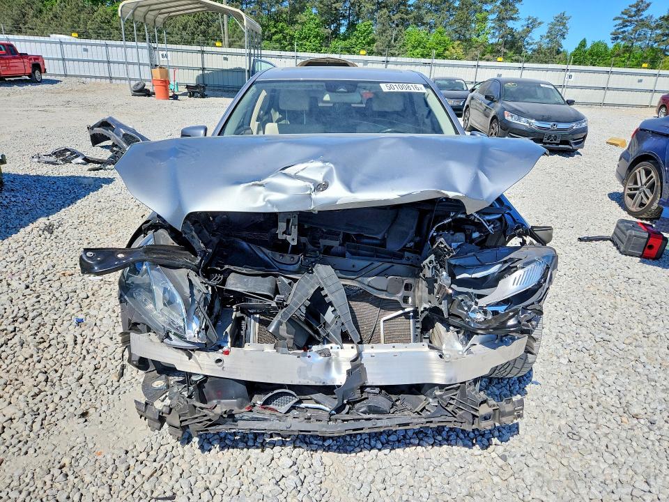 Photo 5 from auction – 2015 MERCEDES-BENZ E with VIN WDDHF5KB3FB078837