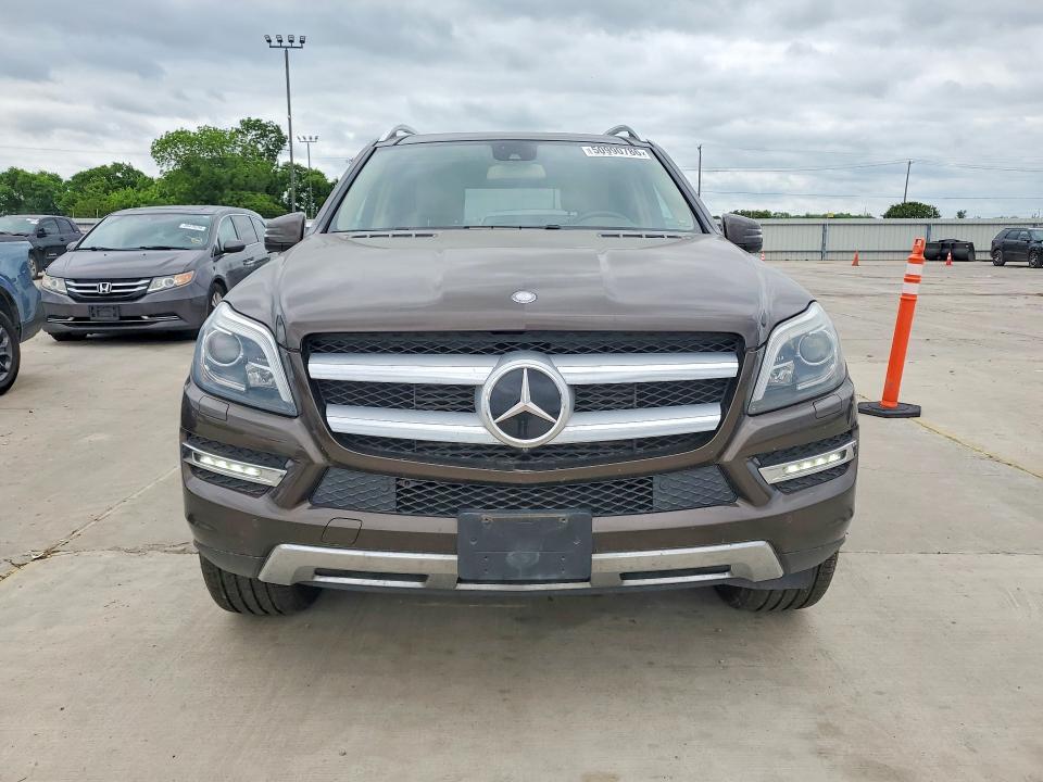Photo 5 from auction – 2015 MERCEDES-BENZ GL with VIN 4JGDF2EE2FA558690