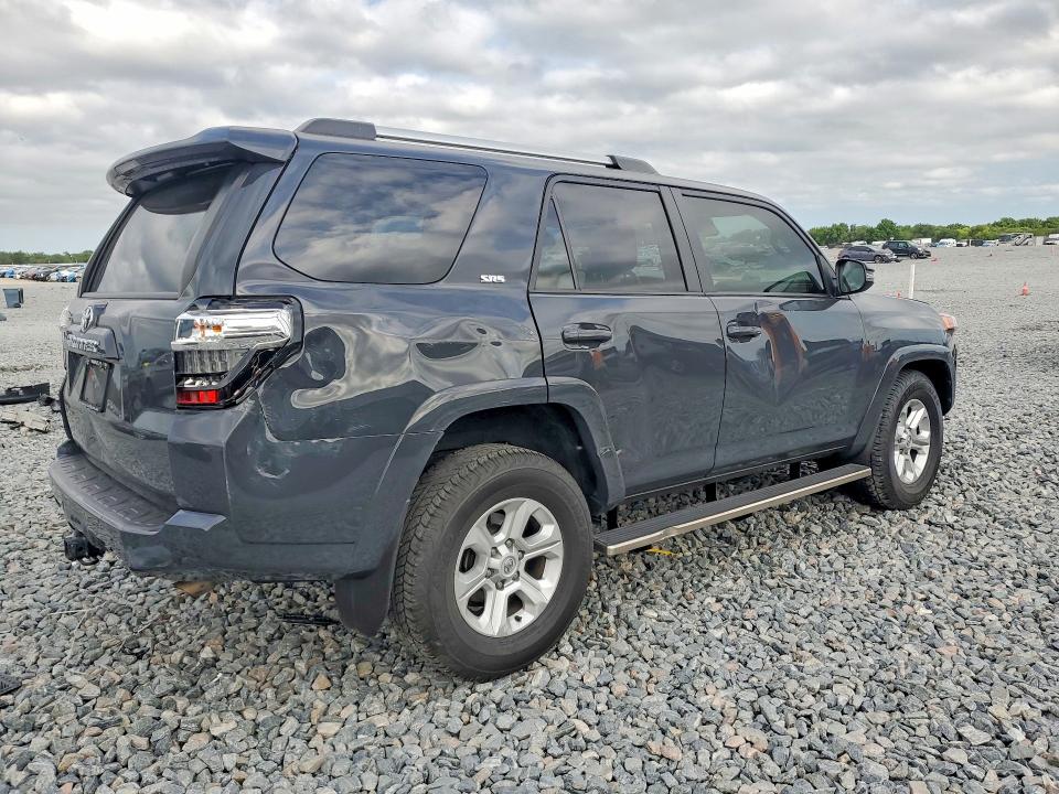 Photo 3 from auction – 2024 TOYOTA 4RUNNER with VIN JTEFU5JR7R5309131