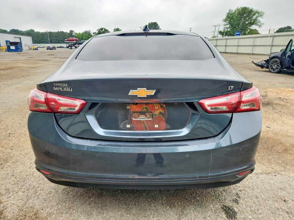 Photo 6 from auction – 2021 CHEVROLET MALIBU with VIN 1G1ZD5ST1MF012816