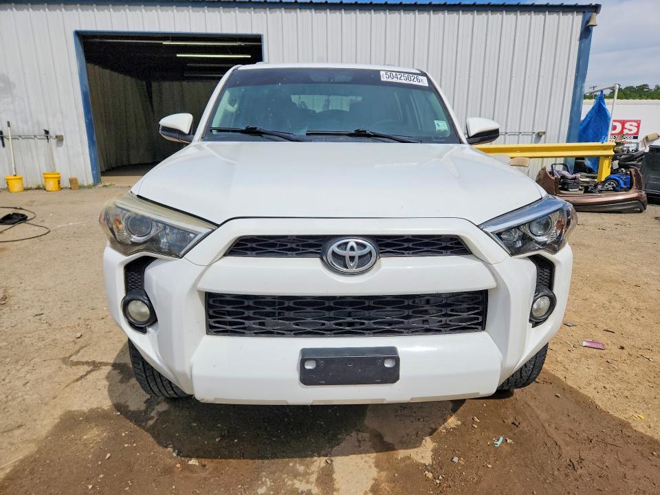 Photo 5 from auction – 2014 TOYOTA 4RUNNER with VIN JTEZU5JR5E5066281