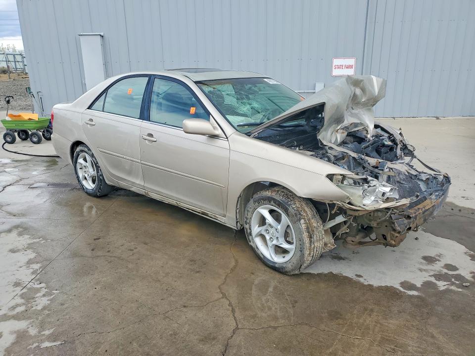 Photo 4 from auction – 2002 TOYOTA CAMRY with VIN 4T1BE32K02U620929
