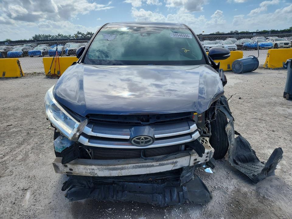 Photo 5 from auction – 2019 TOYOTA HIGHLANDER with VIN 5TDZARFH1KS043185