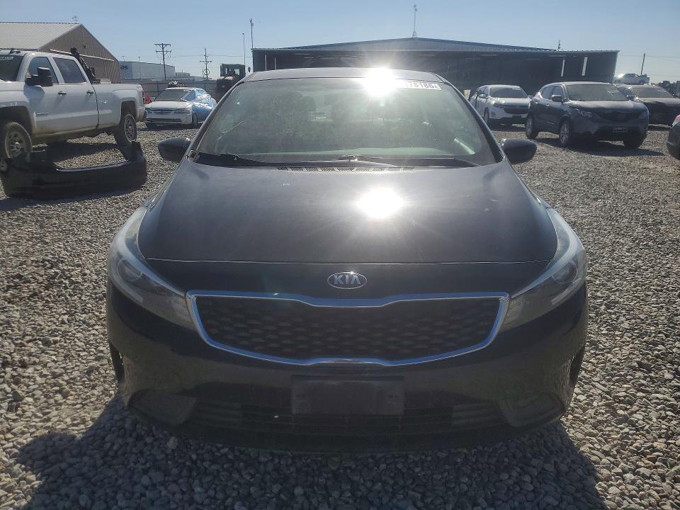 Photo 5 from auction – 2018 KIA FORTE with VIN 3KPFK4A73JE276883