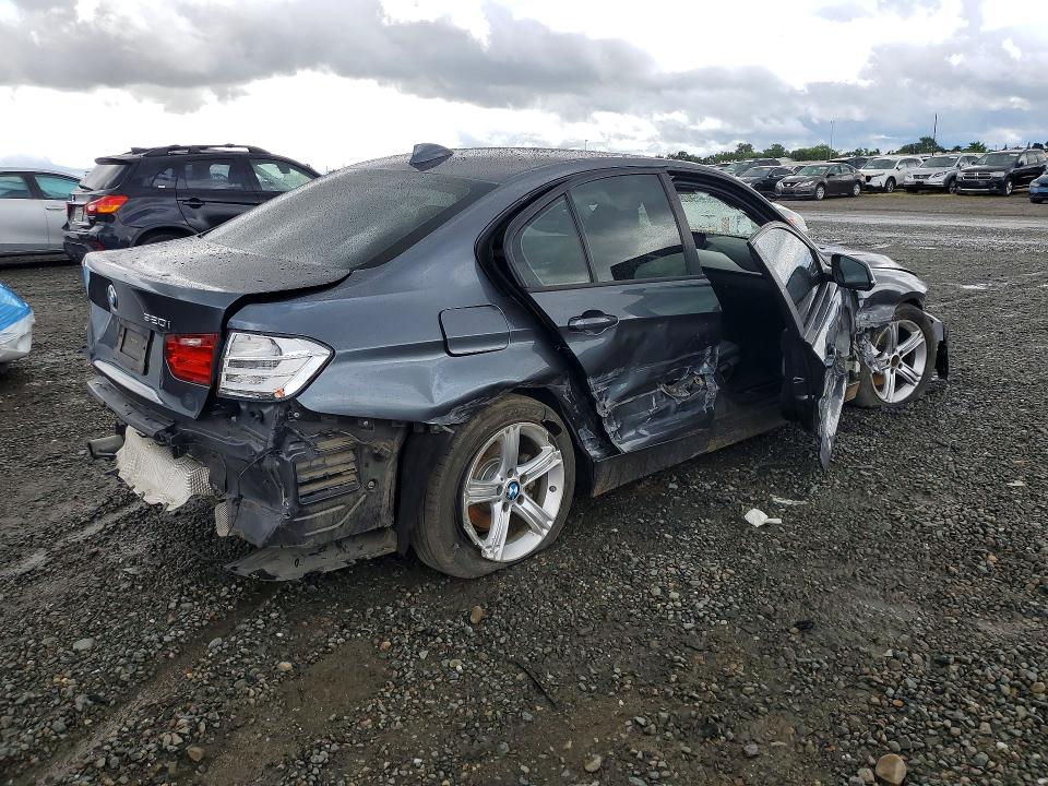 Photo 3 from auction – 2014 BMW 320 with VIN WBA3B1C55EK133267
