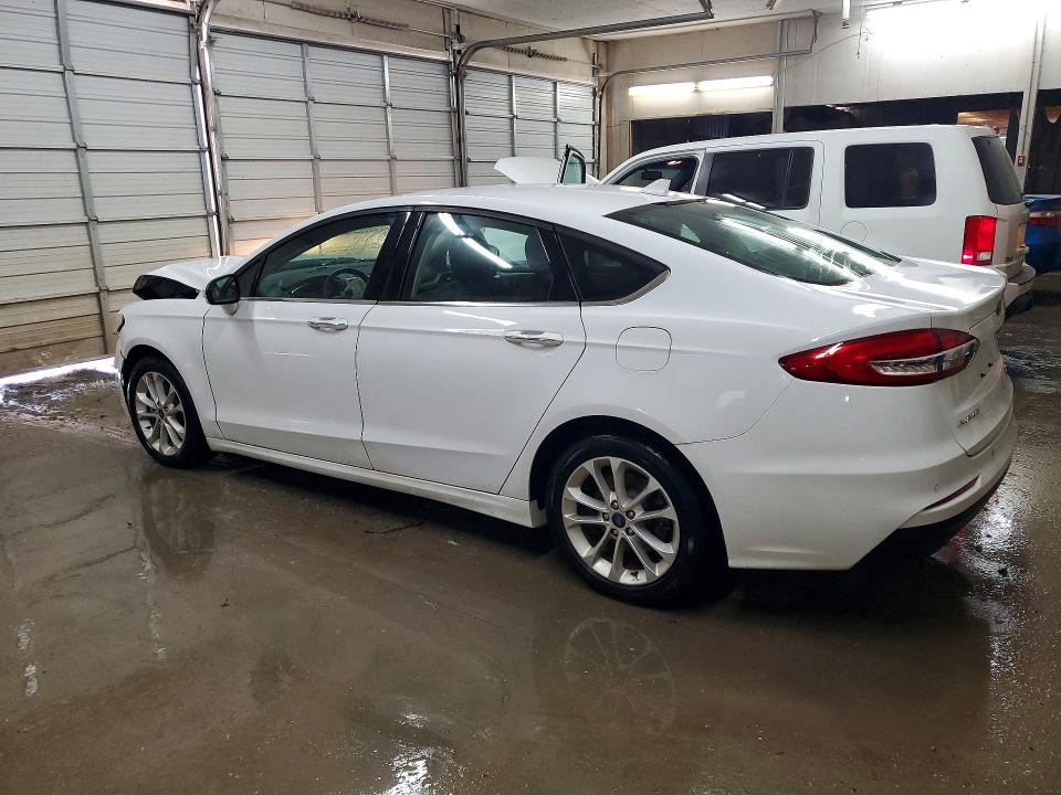 صورة رقم 2 من المزاد - 2020 FORD FUSION مع VIN 3FA6P0MU3LR208192