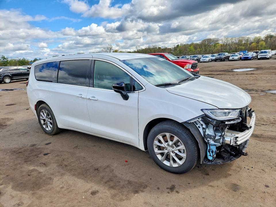 Photo 4 from auction – 2025 CHRYSLER PACIFICA with VIN 2C4RC3BG7SR563288
