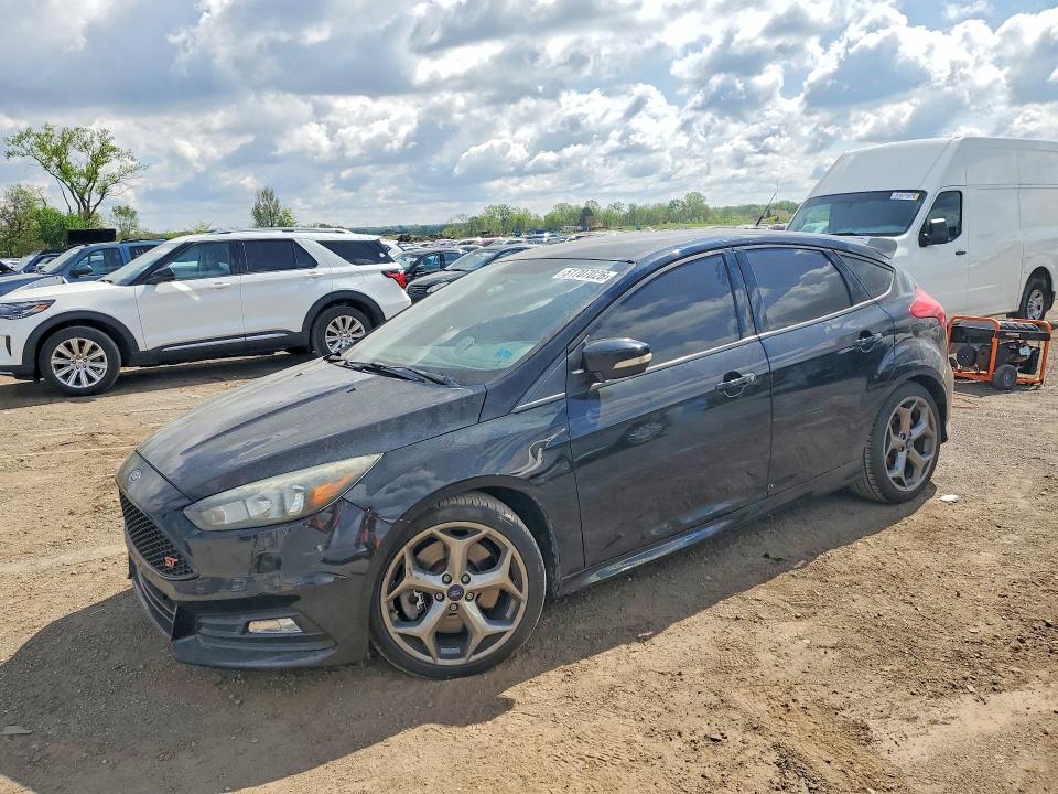 FORD FOCUS 2017 with VIN 1FADP3L91HL259928 - Photo from auction