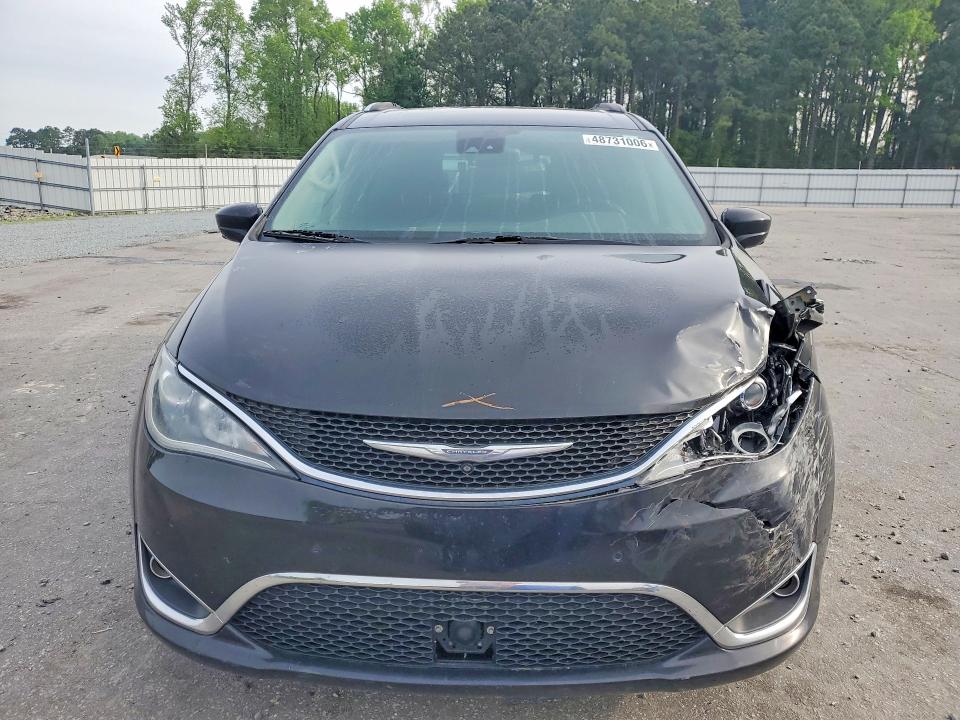 Photo 5 from auction – 2017 CHRYSLER PACIFICA with VIN 2C4RC1EG5HR507701