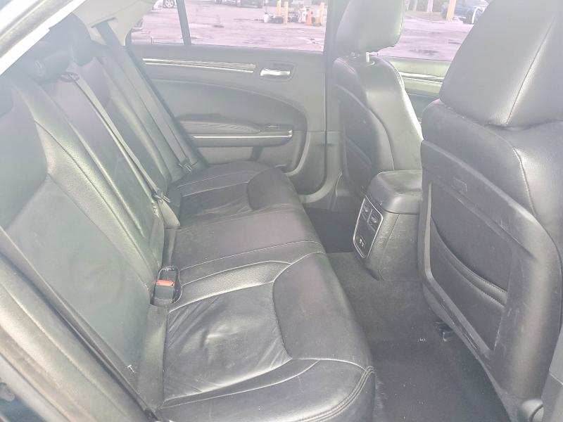 Photo 10 from auction – 2019 CHRYSLER 300 with VIN 2C3CCAAGXKH582441
