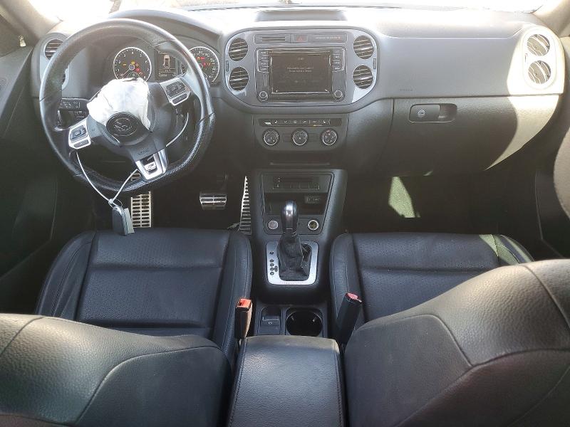Photo 8 from auction – 2016 VOLKSWAGEN TIGUAN with VIN WVGAV7AX4GW074342
