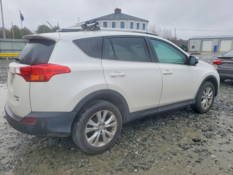 Photo 3 from auction – 2014 TOYOTA RAV4 with VIN 2T3DFREV7EW202992