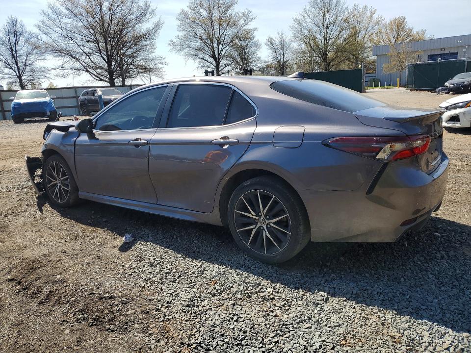 Photo 2 from auction – 2023 TOYOTA CAMRY with VIN 4T1G11AK7PU831561