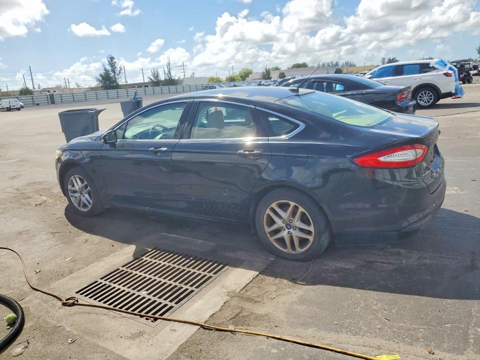 Photo 2 from auction – 2016 FORD FUSION with VIN 3FA6P0HD2GR394517