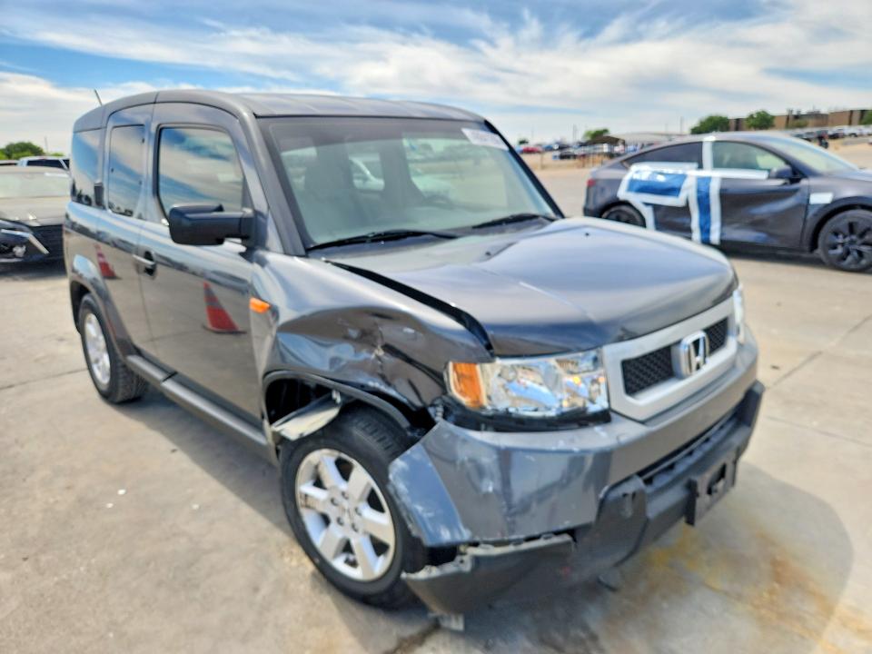 Photo 4 from auction – 2011 HONDA ELEMENT with VIN 5J6YH2H76BL007314