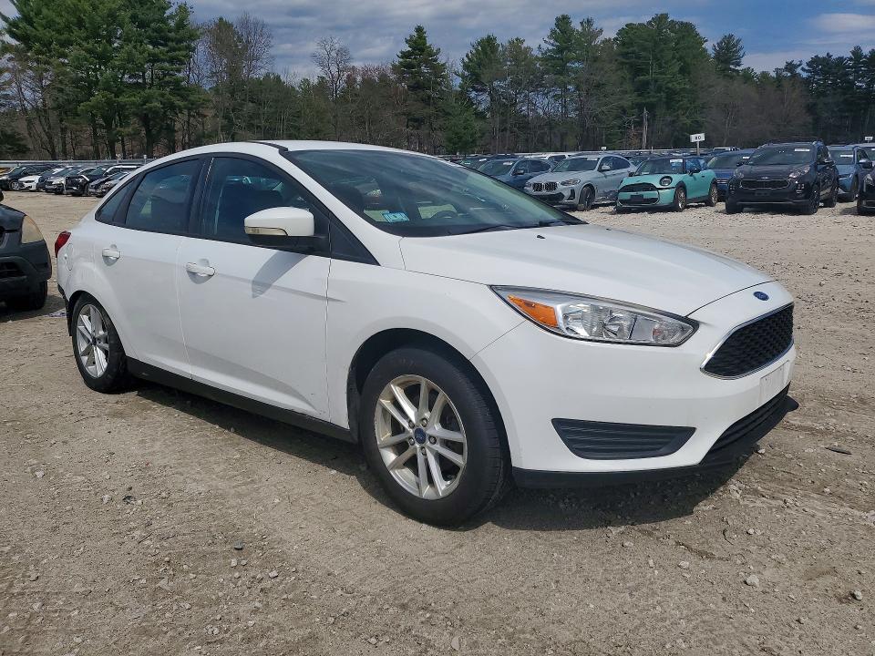 Photo 4 from auction – 2016 FORD FOCUS with VIN 1FADP3F27GL367399
