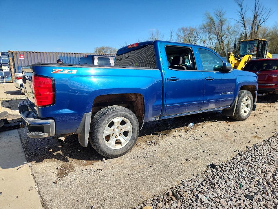 Photo 3 from auction – 2017 CHEVROLET SILVERADO with VIN 3GCUKRECXHG459837